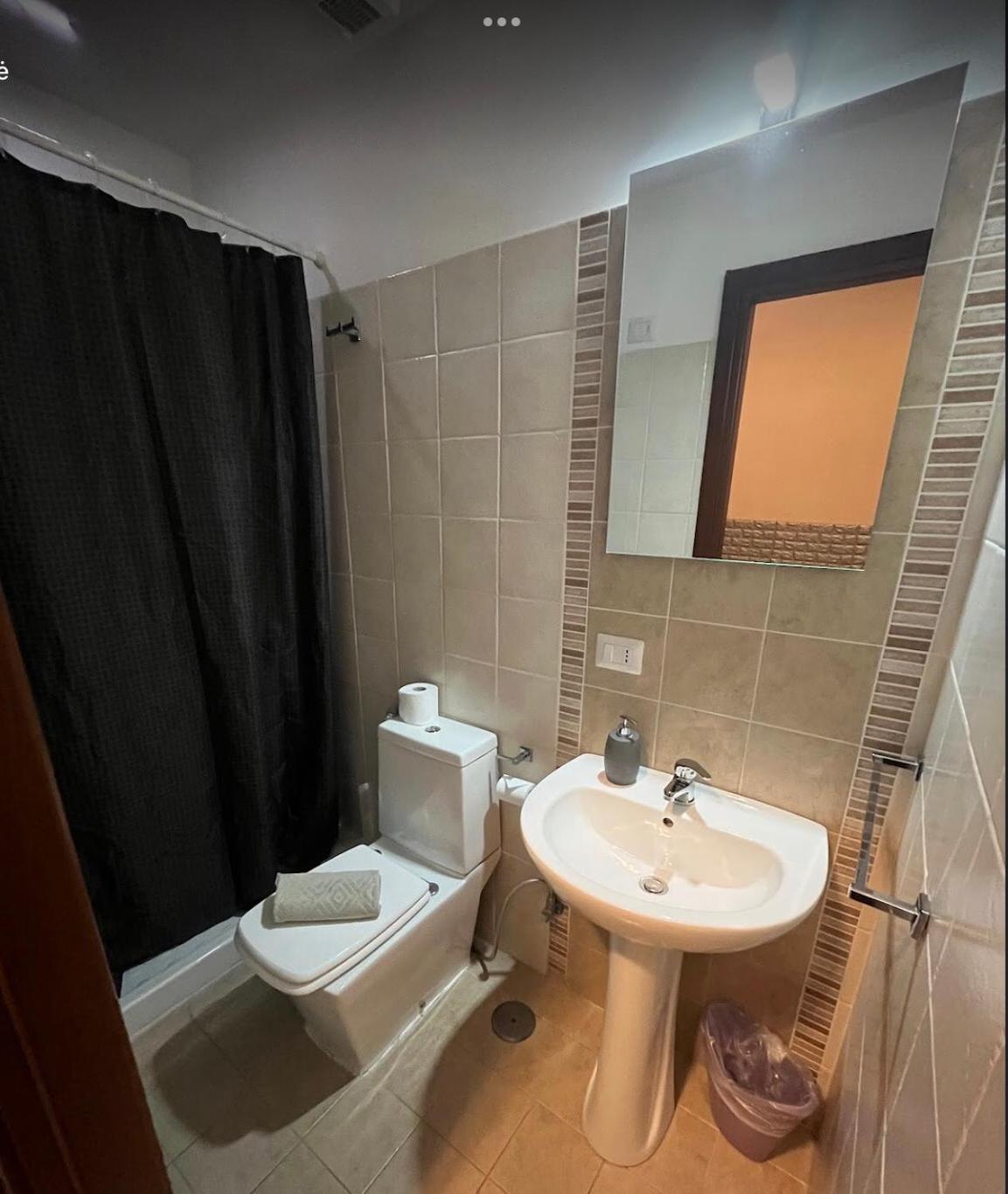 Vegan Inn Airport - Adults Only - Late Check In Фьюмичино Экстерьер фото