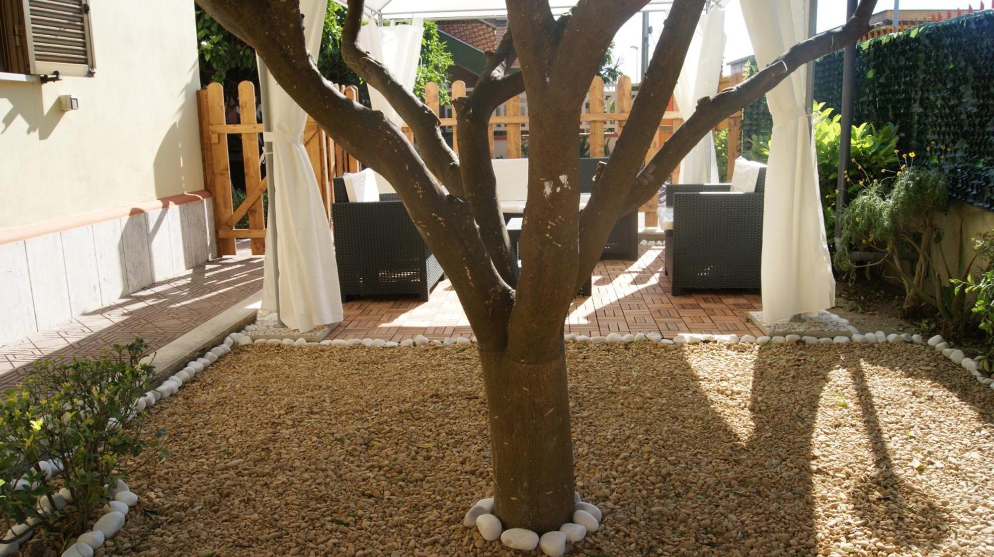 Vegan Inn Airport - Adults Only - Late Check In Фьюмичино Экстерьер фото